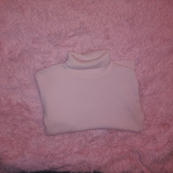 Rue 21 shirt - Picture 2 of 3